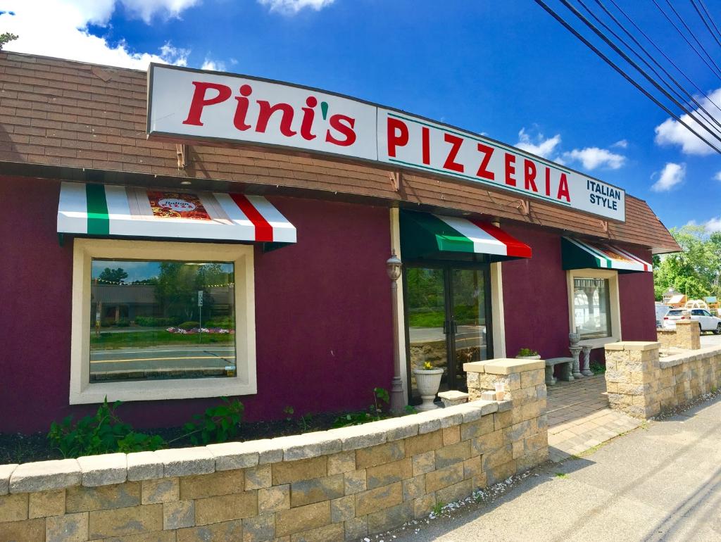 Pini's Pizzeria Billerica, MA